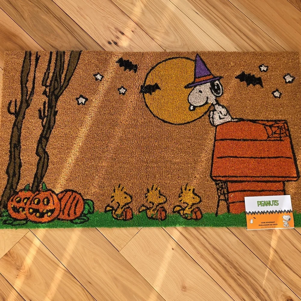 Peanuts Outdoor Halloween Witch hat Snoopy on Doghouse & Pumpkins doormat NWT